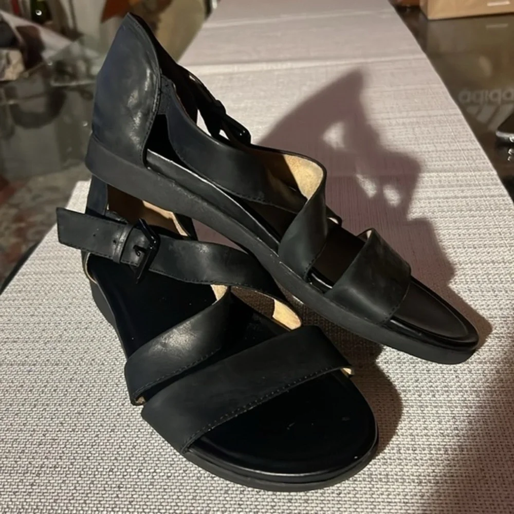 Naturalizer Riviera Wedge Sandal, leather size9.5